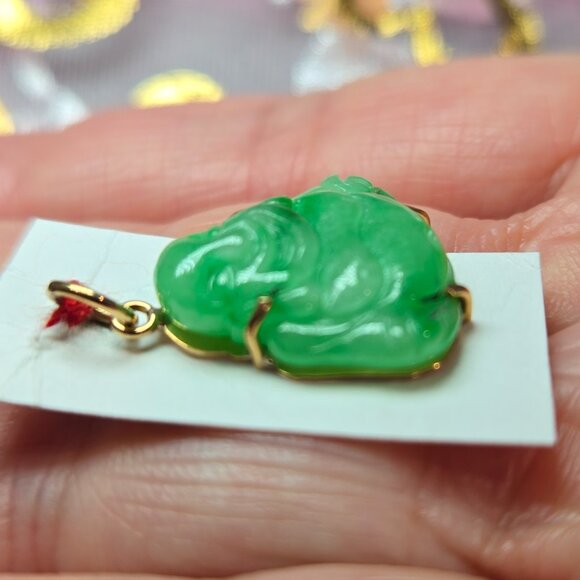 🌿 Laughing Buddha Jade Pendant (Ong Dia) – Symbol of Wealth & Joy ✨ - Picture 4 of 9